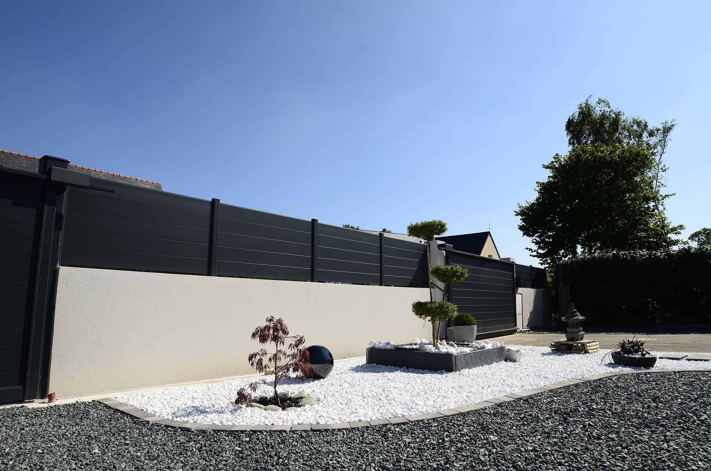 ANAE_PORTAIL_CLOTURE-BRIZ_INTERIEUR_ALUMINIUM.jpg
