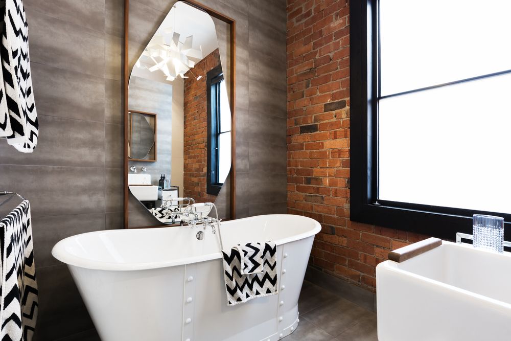 idee-deco-salle-de-bain-miroir