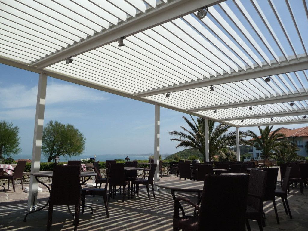 pergola-aluminium-lames-orientables.jpg