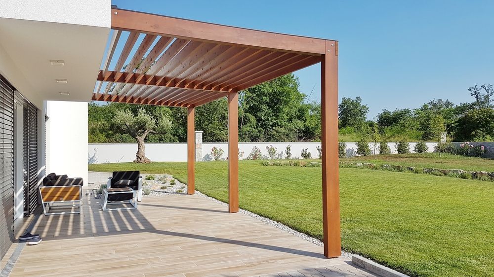 pergola-bioclimatique-en-bois.jpg