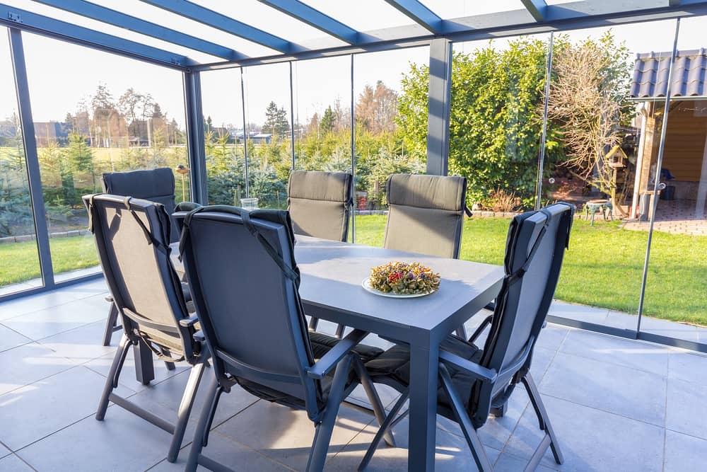 veranda-bioclimatique-toit-plat